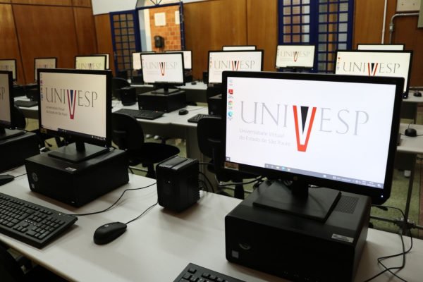 No momento, você está visualizando Vestibular Univesp 2023: último dia para se inscrever