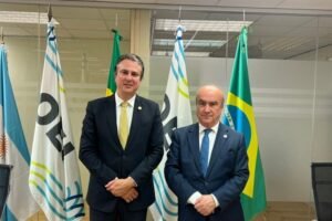 Leia mais sobre o artigo Brasil e Espanha fecham parceira no ensino superior