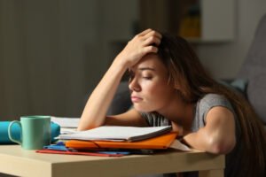 Leia mais sobre o artigo confira como evitar burnout durante estudo