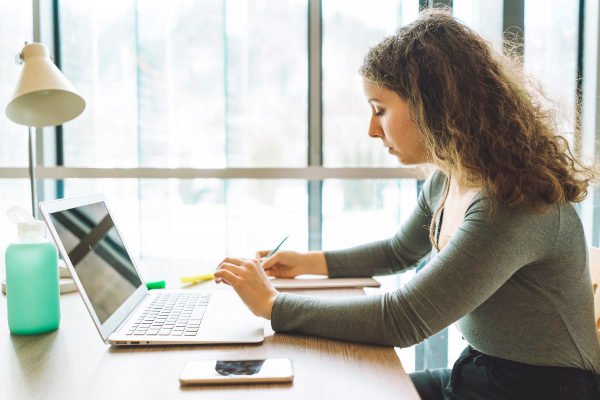 No momento, você está visualizando como se destacar em redações para o Common App?